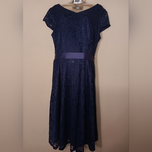 Bery Love Navy Lace Dress - Picture 1 of 11